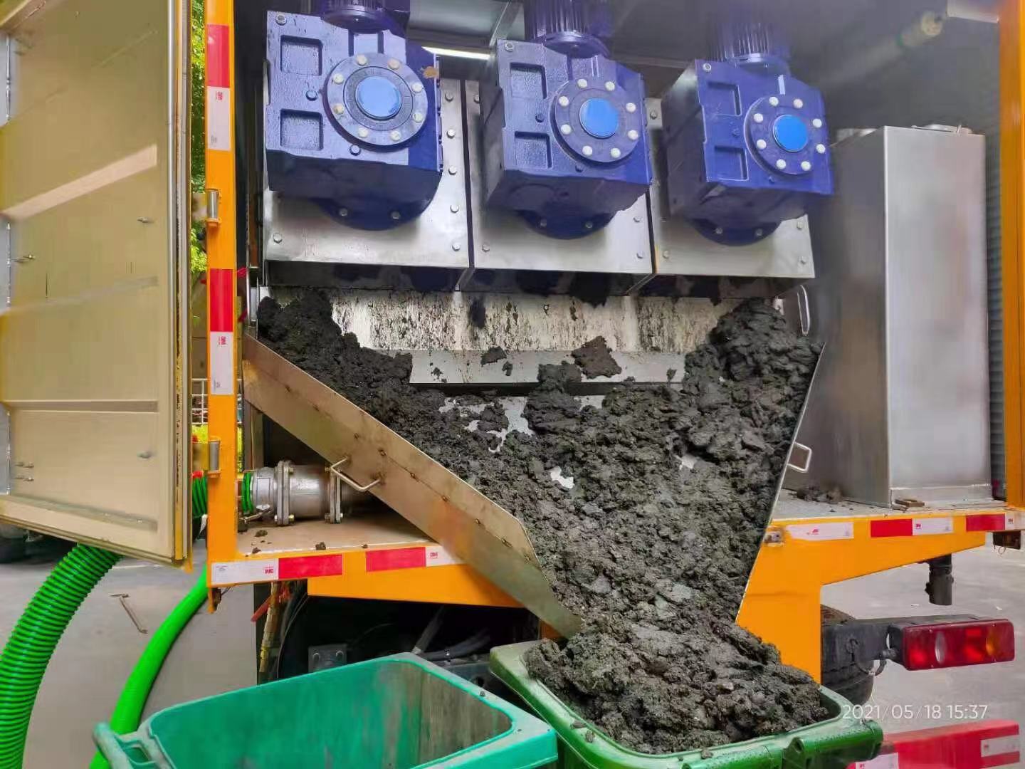 新政镇化粪池清掏城市维护站-泥浆净化干湿分离处理