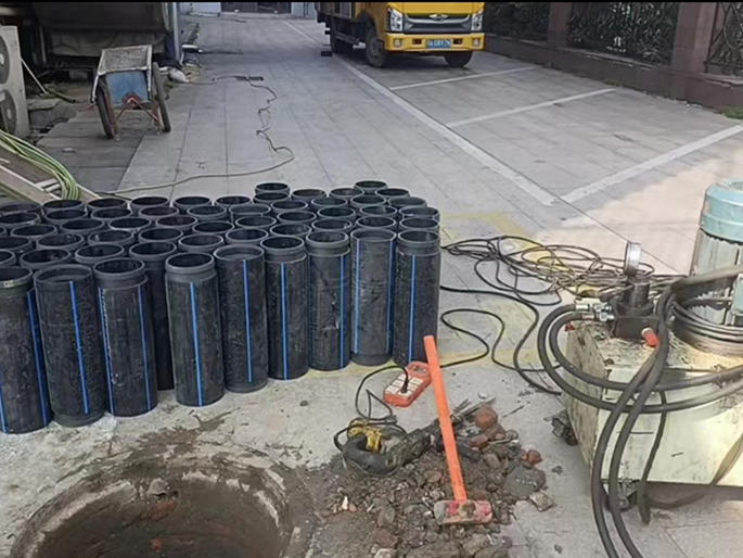 新政镇PE置换管厂家 DN315置换管 非开挖管短管置换